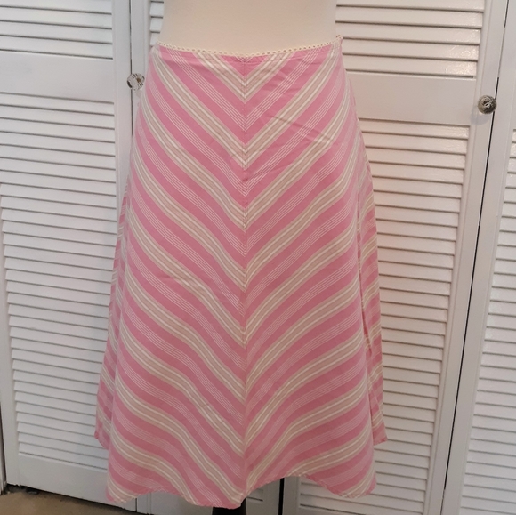 Tommy Hilfiger Dresses & Skirts - Tommy Hilfiger Chevron skirt sz 8 *B